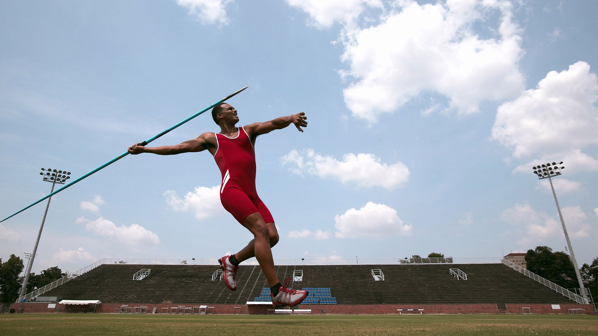 体育纪录挑战赛吸引众多业余爱好者参与,体育 挑战